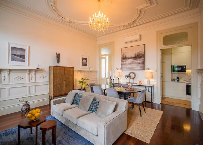 Paraiso Garden Suite--- Spacious & Downtown