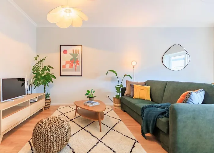Enjoy Bonfim Central 2Br Renovated Apartment By Lovelystay