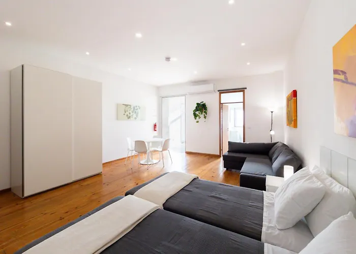 Porto Garden Yard Apartment