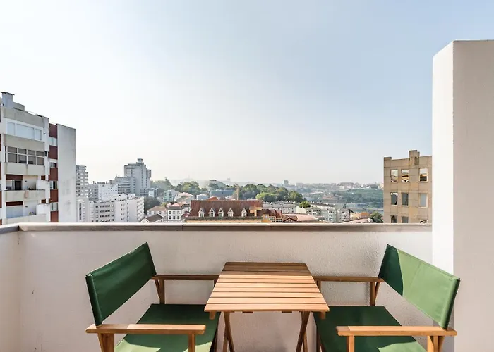 Guestready - Urban Escape With A View