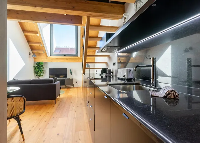 Modern And Cool Loft In The Middle Of Everything