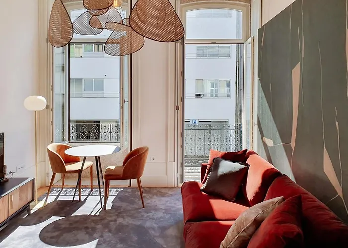 Classic Loft In Fully Renewed Building At Batalha