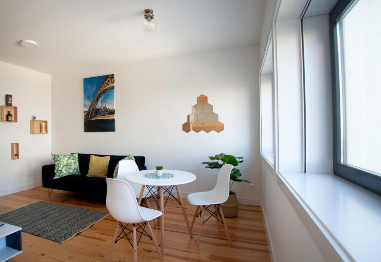 Guest H4u - Batalha Center Apartment