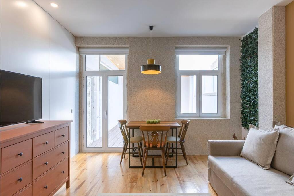 The Kiss - 1 Bedroom Apt With Terrace Apartment *