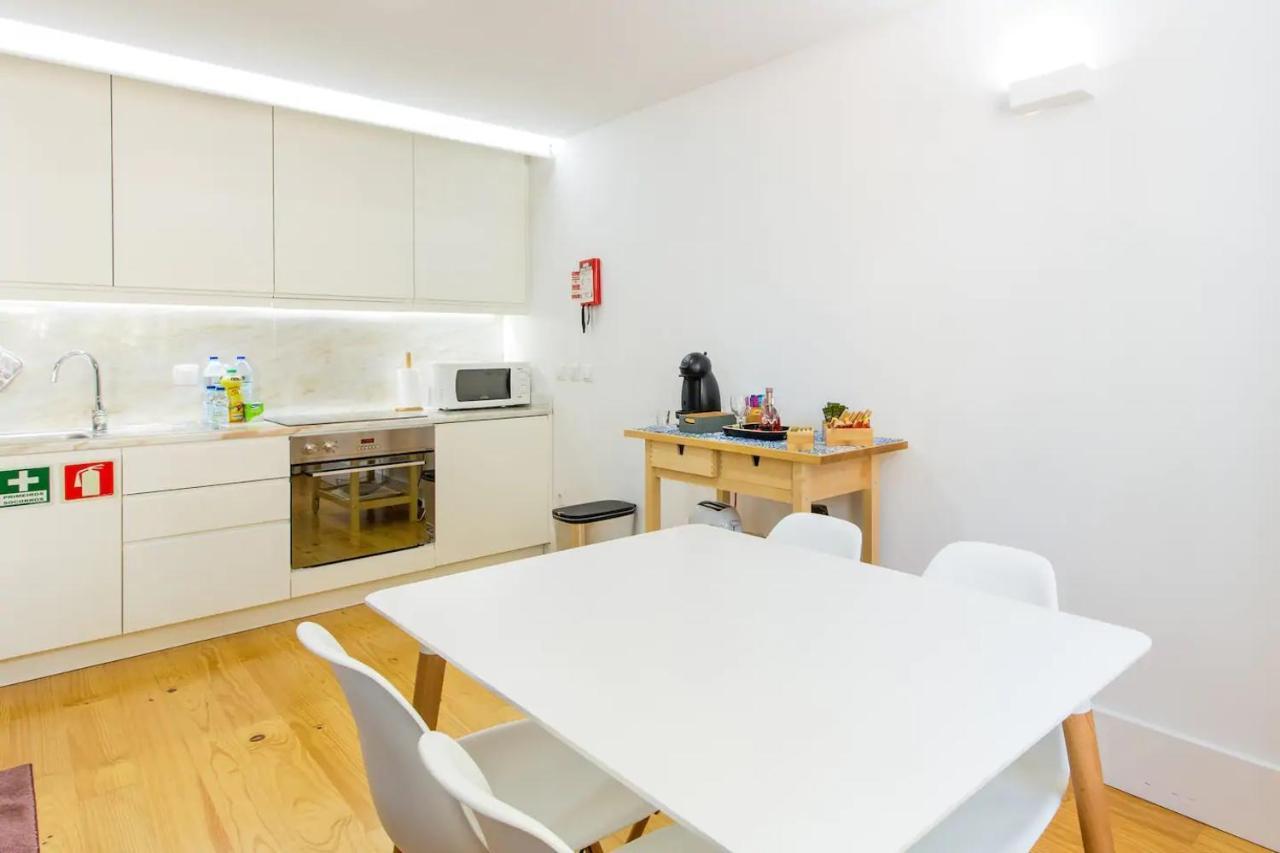 Hello Firehouse Apartment Porto