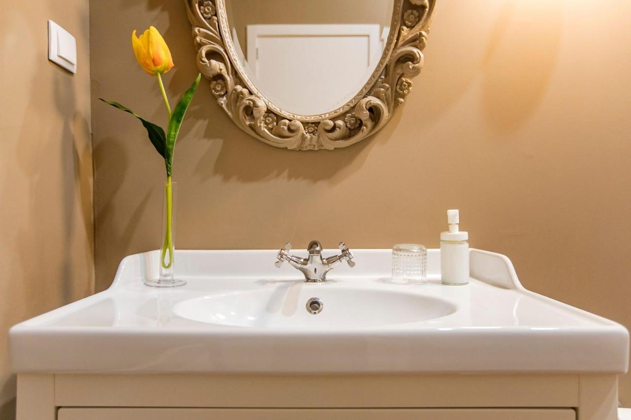 Bonjardim By Lovelystay Guest house