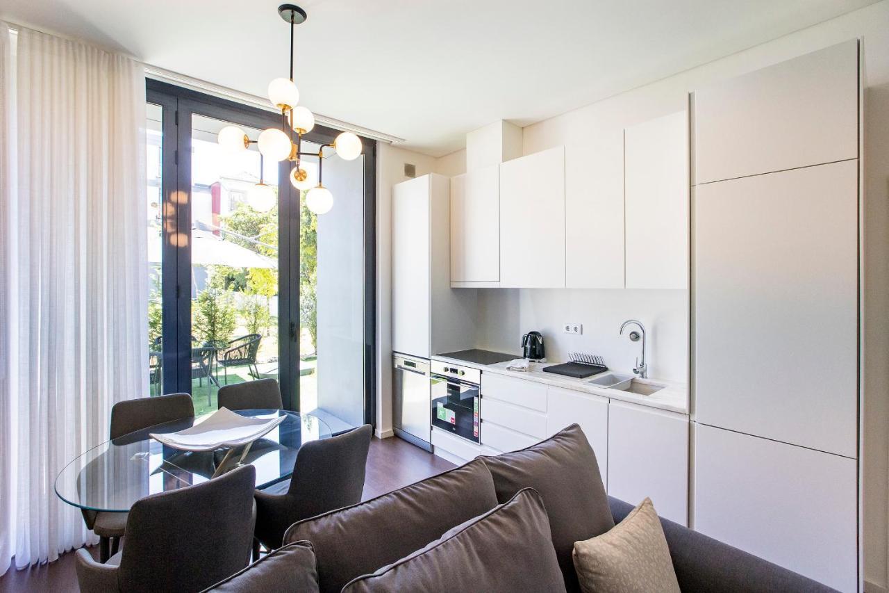 Superb 1br Flat W/ Garden, Ac & Free Parking By Lovelystay Porto