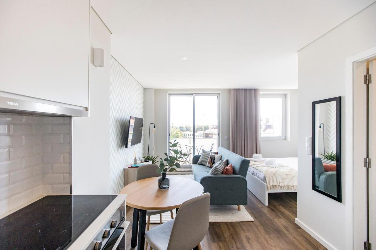 Elegant W/ Ac & Balcony By Lovelystay Porto
