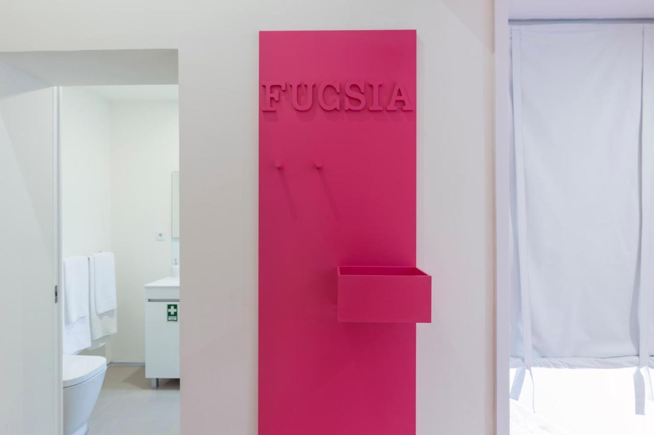 Domus 21 - Entreparedes Apartment