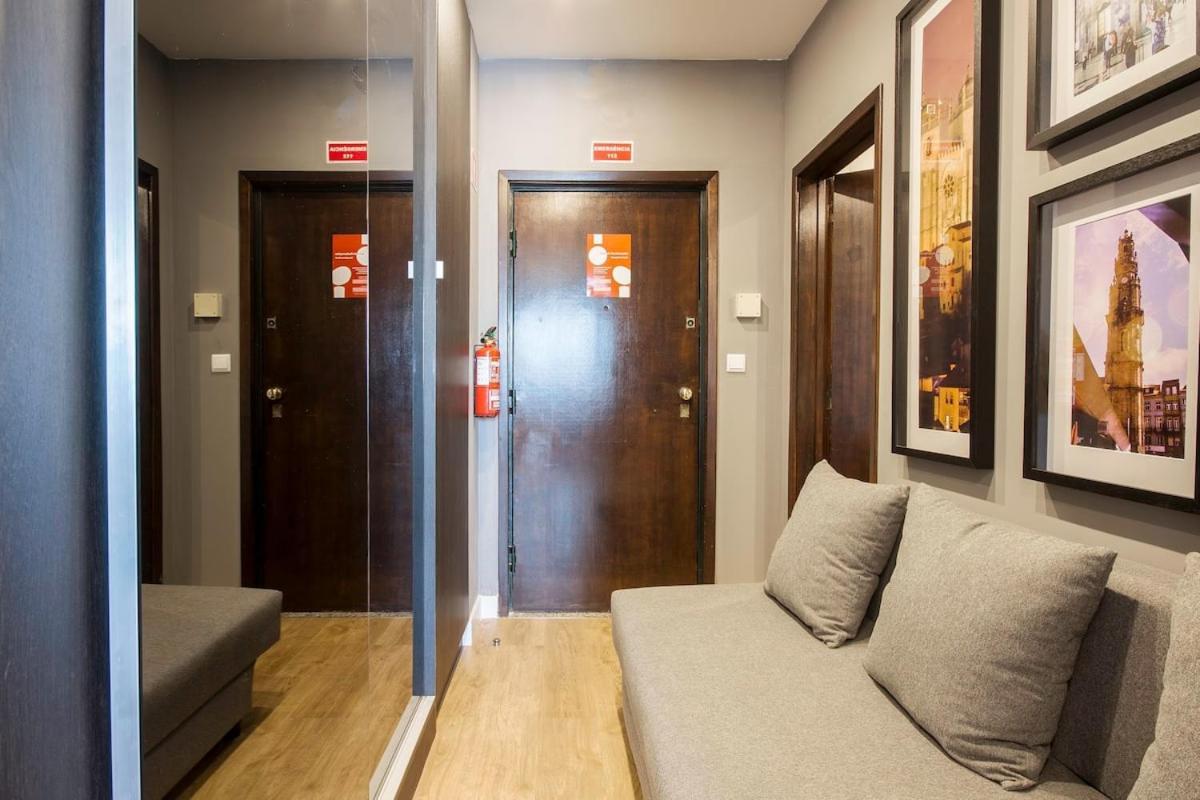 446 Gale Modern Elevator,parking Apartment