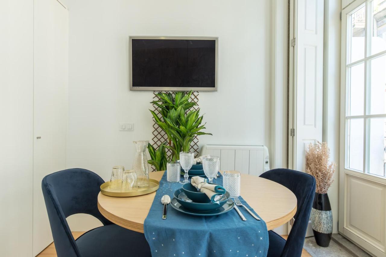 Appartement In Between Exclusive Charm By The Center Porto