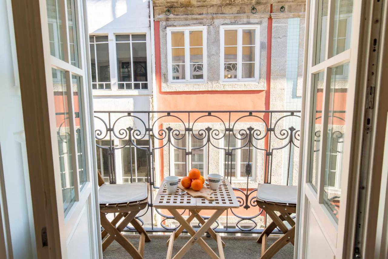 In Between Exclusive Charm By The Center Appartement Porto
