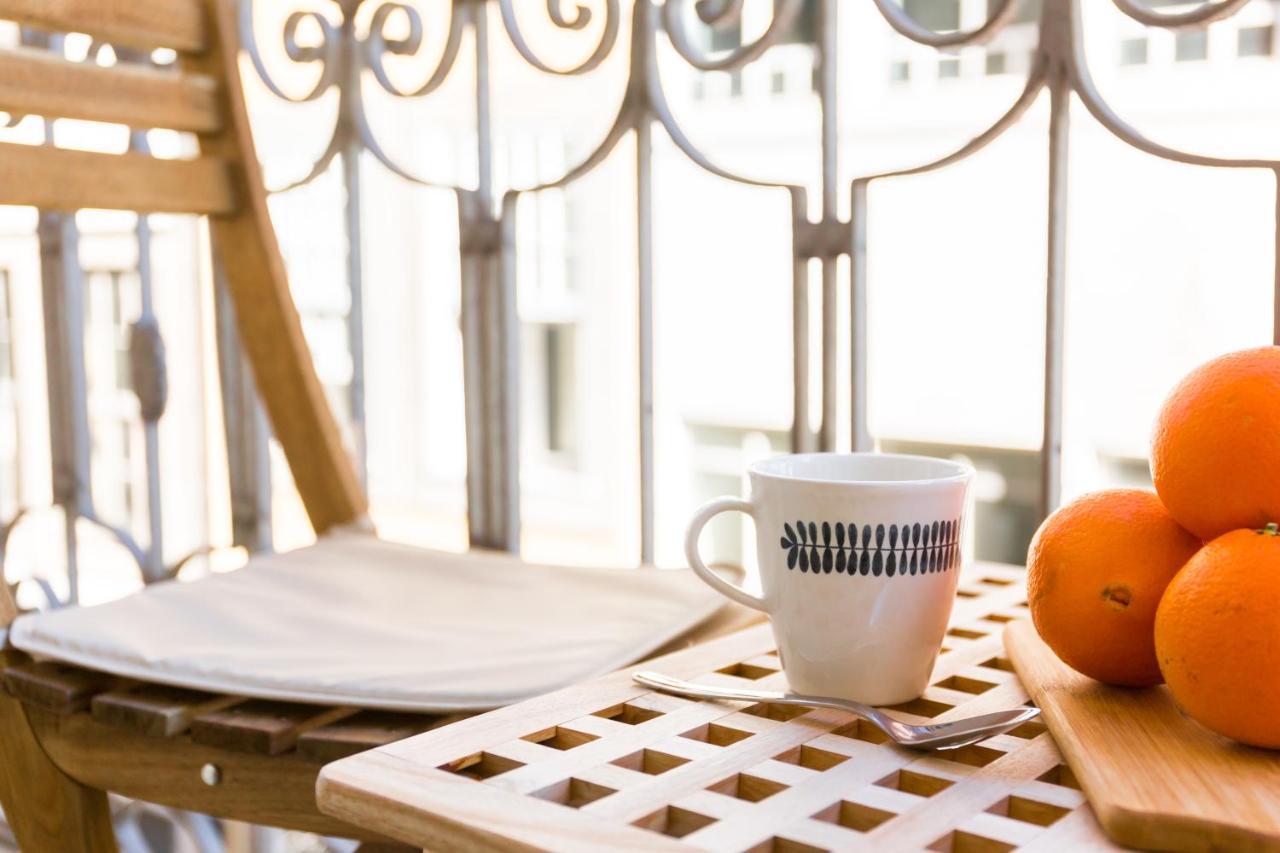 In Between Exclusive Charm By The Center Appartement Porto