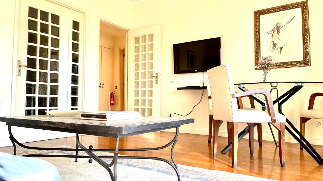 Apartment Palace 55 - Beautiful With Parking&balcony Porto