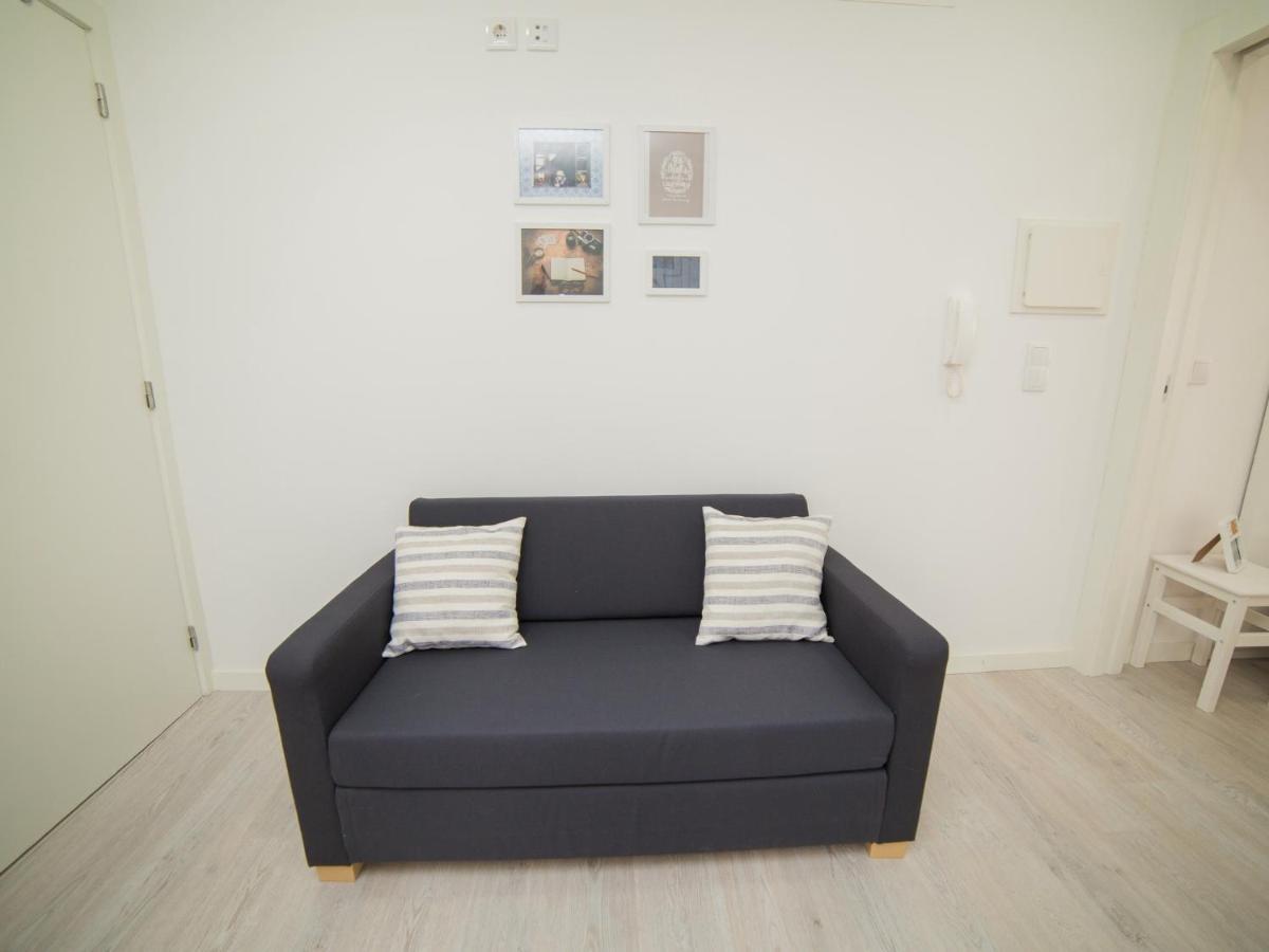 Guest Amparo Dollhouse