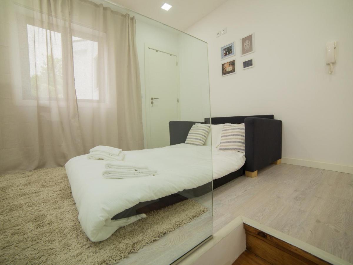 Guest Amparo Dollhouse *