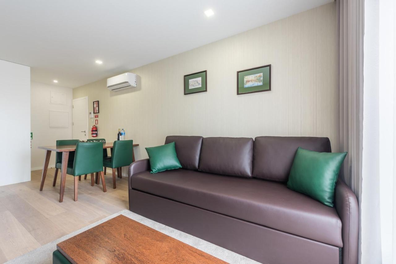 Guestready - Malibu Senses Front *