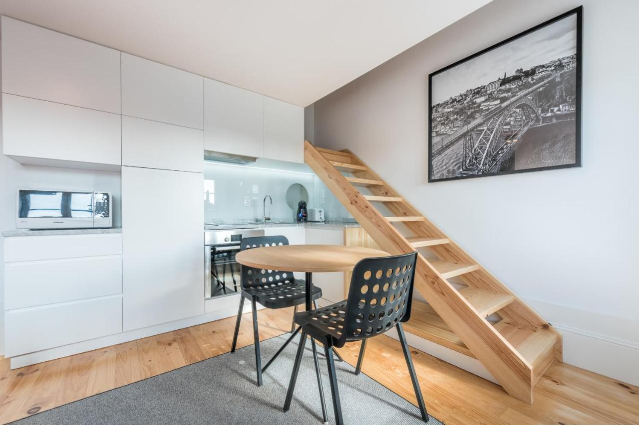 Sa De Noronha Mezzanine W Terrace Apartment Porto