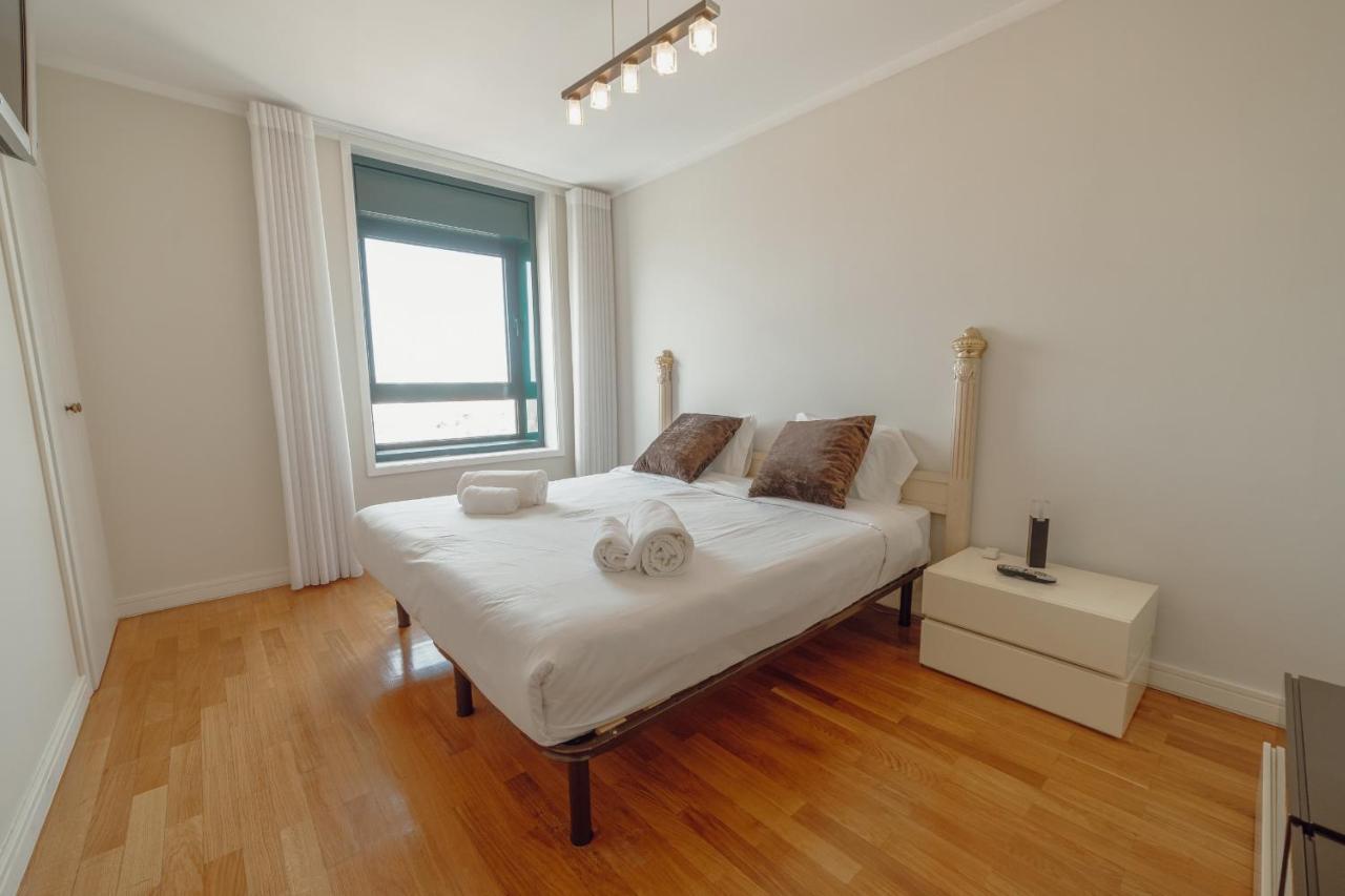 Apartment Downtown Grand Tower View *