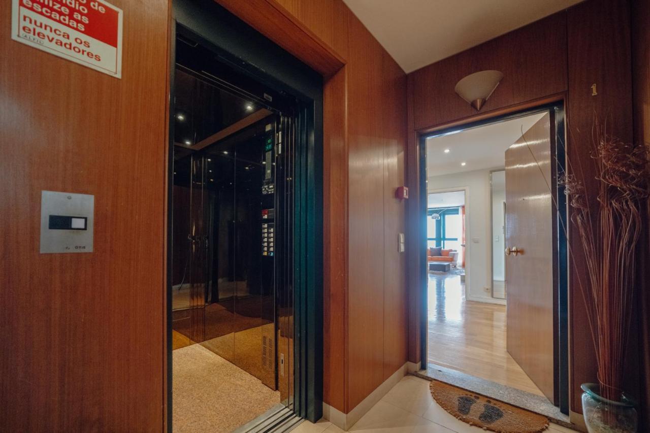 Apartment Downtown Grand Tower View Porto