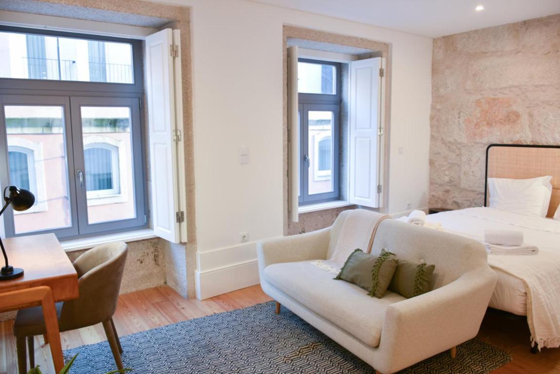 Lindo Em Zona Central, Batalha - - L Apartamento *