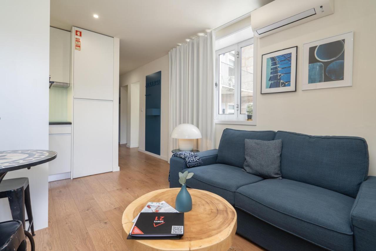 Domus 21 - Entreparedes Apartment