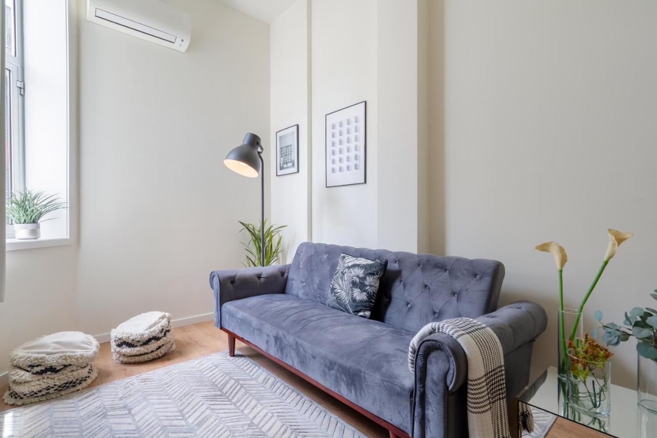 Domus 21 - Entreparedes Apartment *