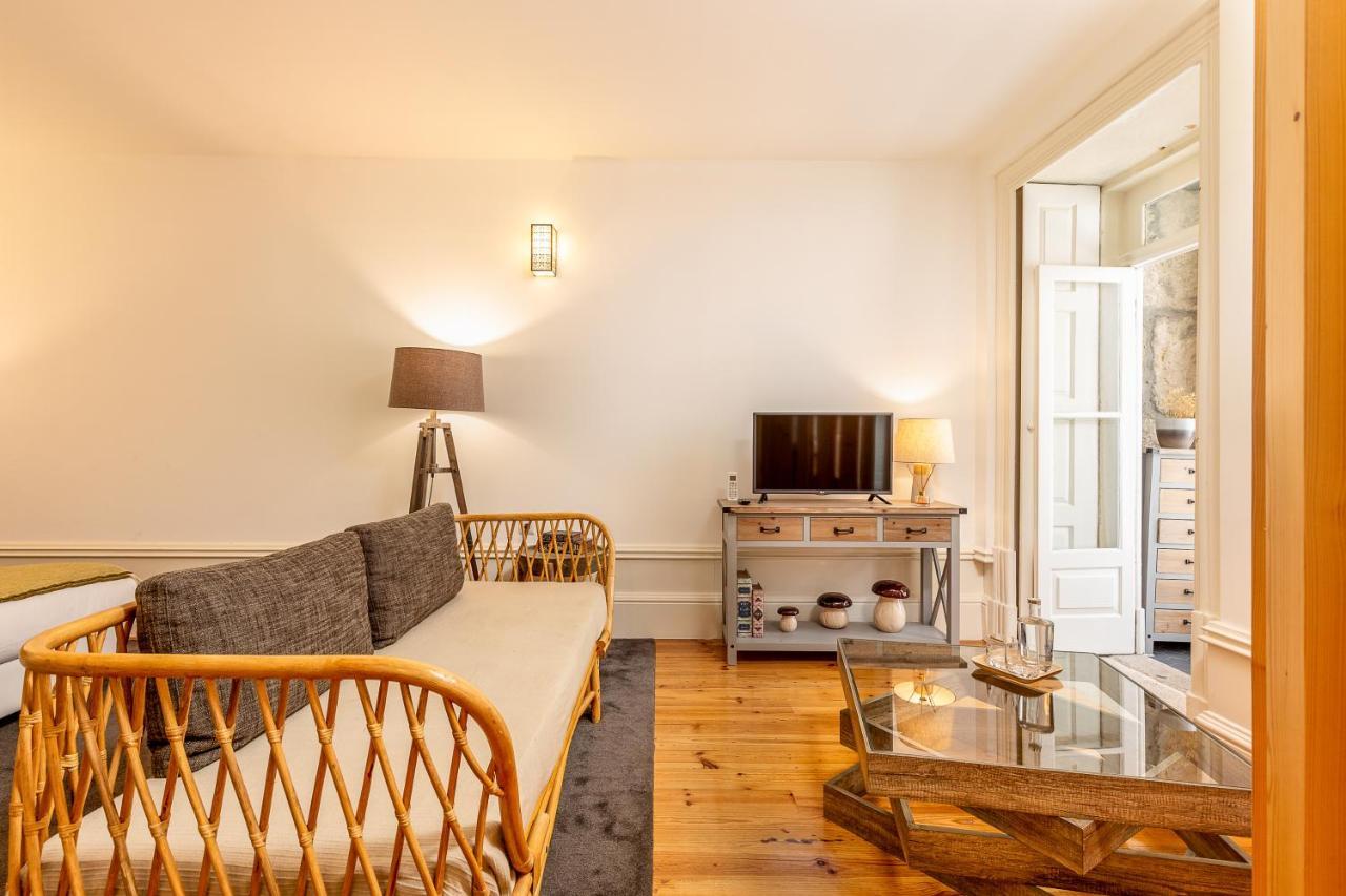 Youropo - Stories Apartment