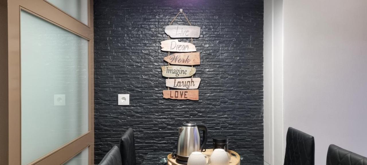 Apartamento Alexandre Herculano I Ii & Iii