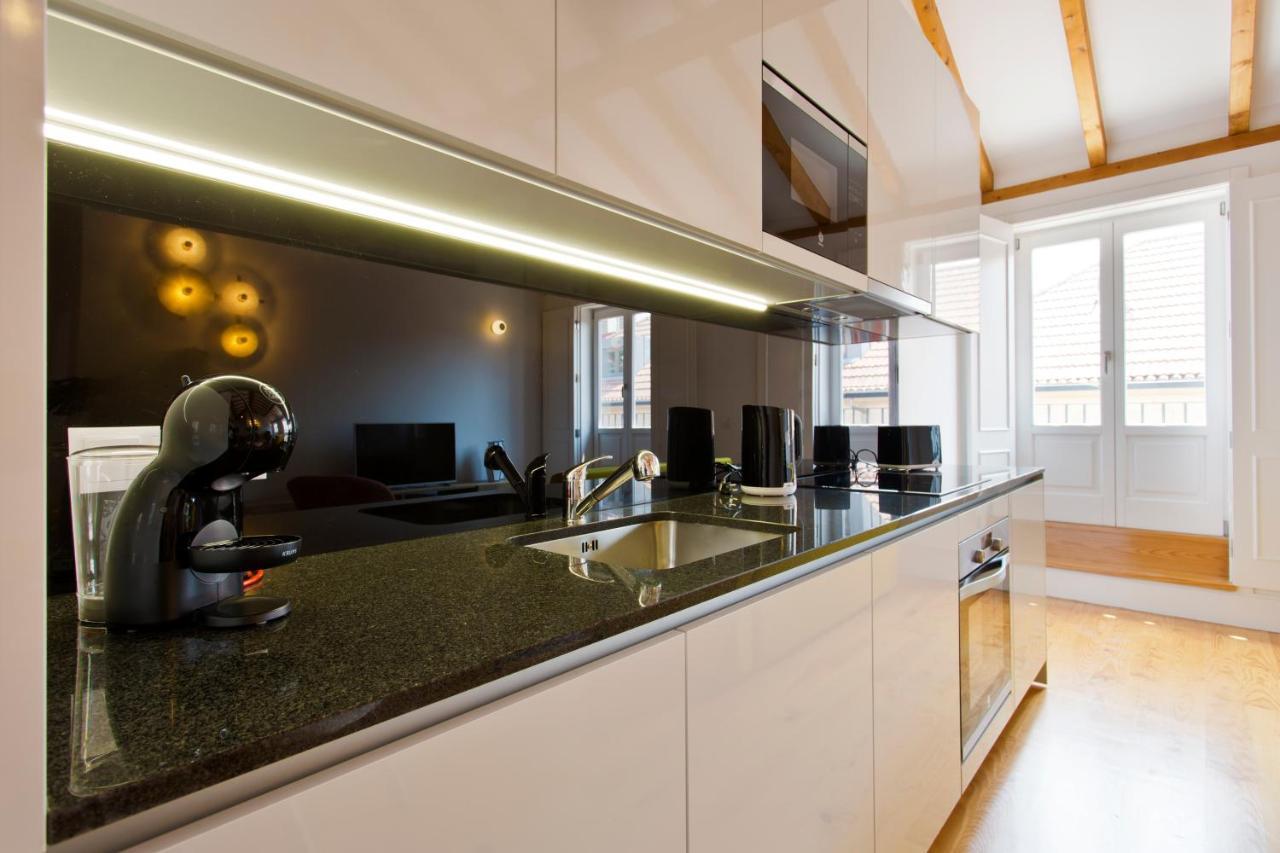 Boutique Rentals-the Alma W/ Balcony