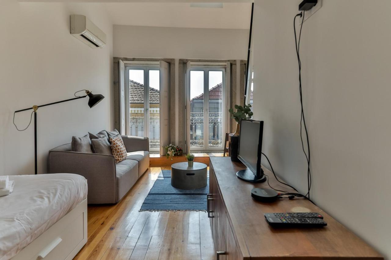 Apartment Loft Martires Da Liberdade By Hosts Porto