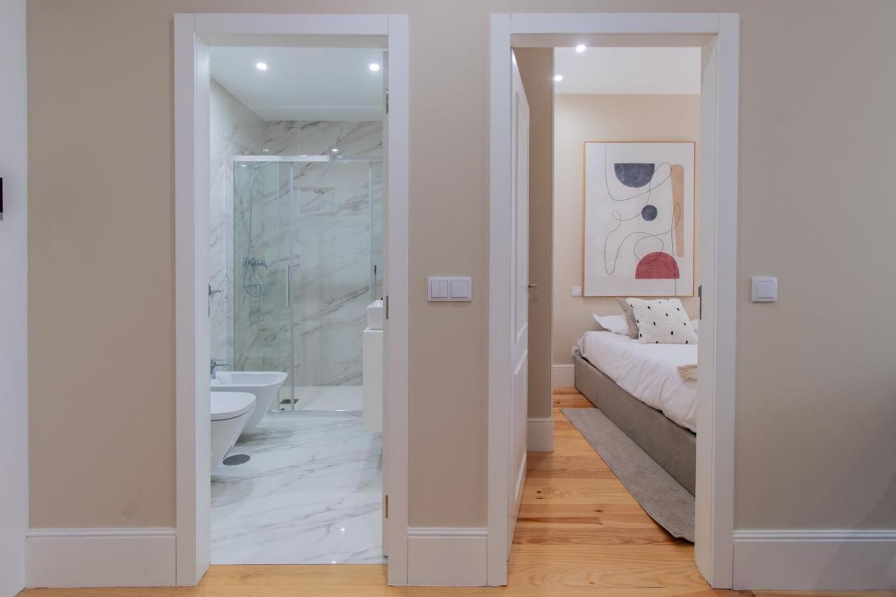 Apartment Almada 1.3 By Lovelystay *