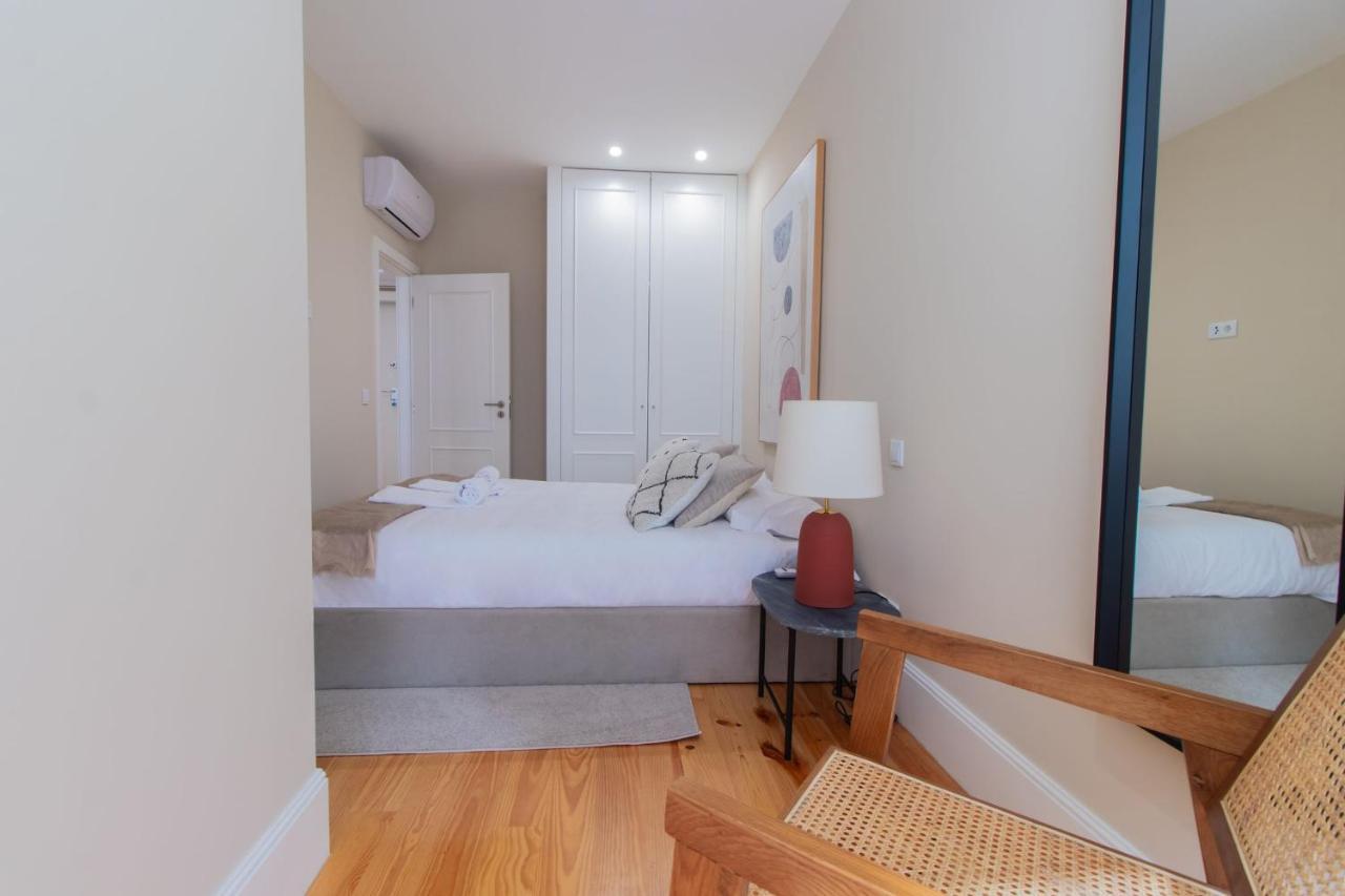 Apartment Almada 1.3 By Lovelystay *
