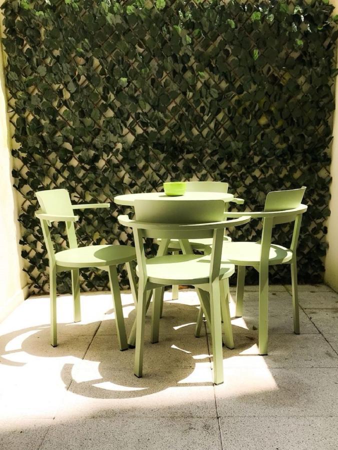 Domus 21 - Entreparedes Apartment *