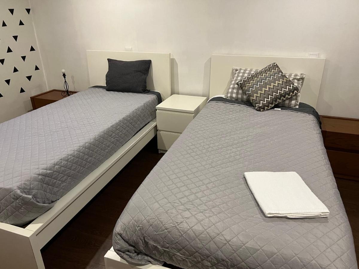 Invicta House Gold Apartment