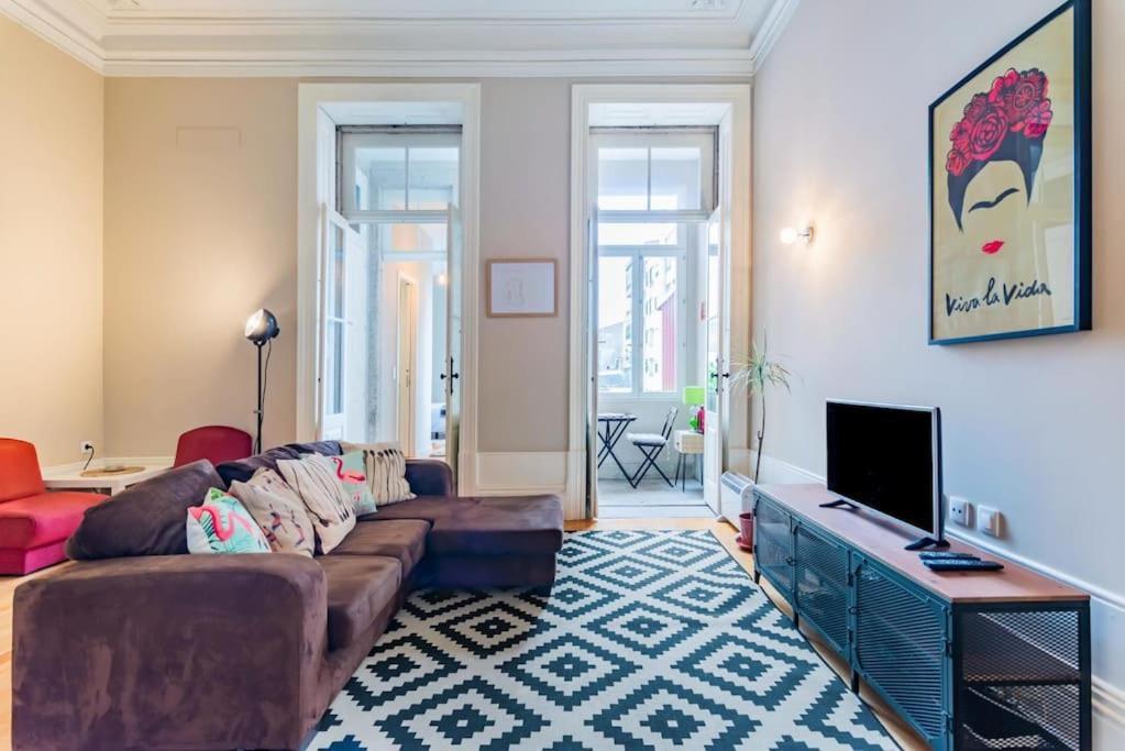 Apartment Classy Flat At Marques Square With Garden Porto