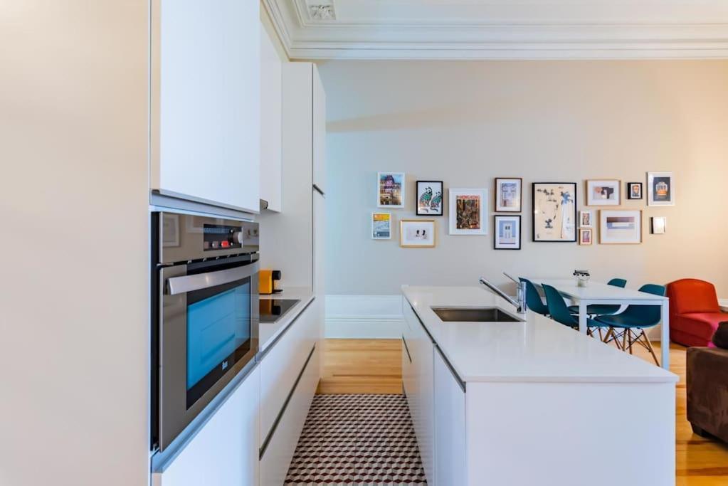 Apartment Classy Flat At Marques Square With Garden Porto
