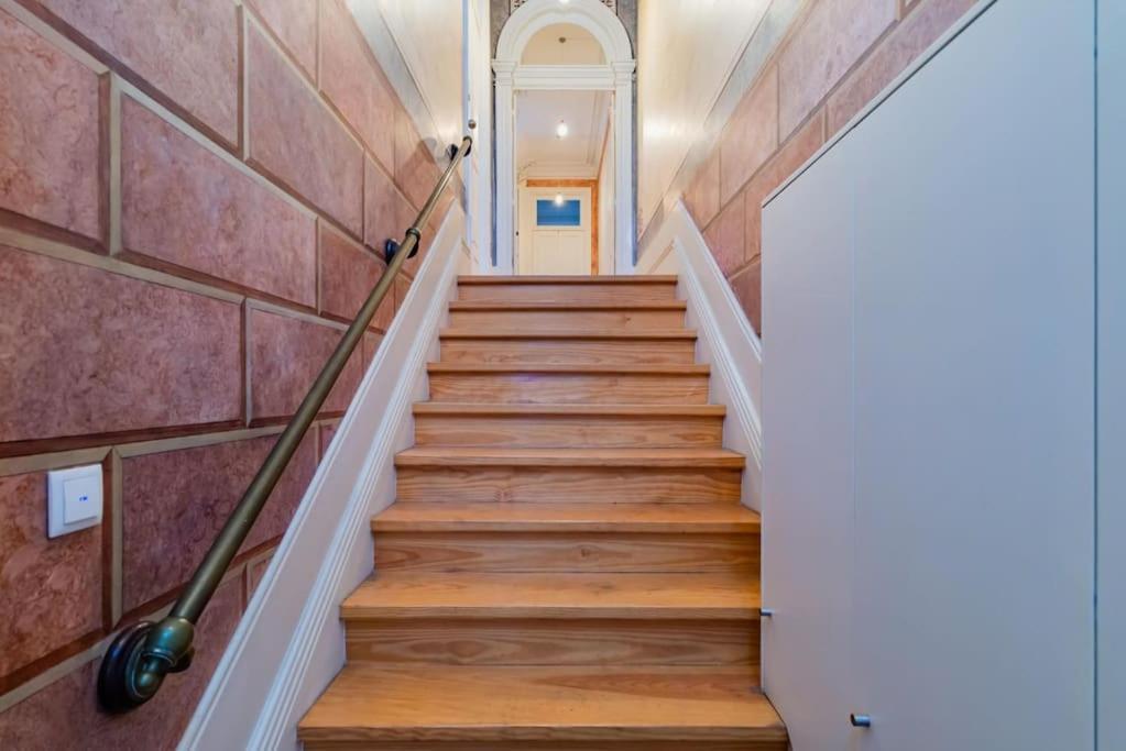 Classy Flat At Marques Square With Garden * Porto