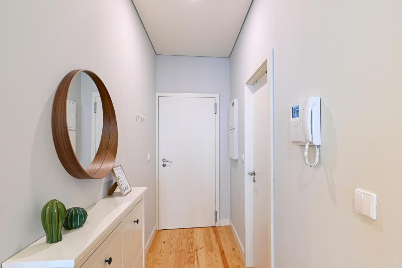 Apartment Bonjardim Downtown - By Guest