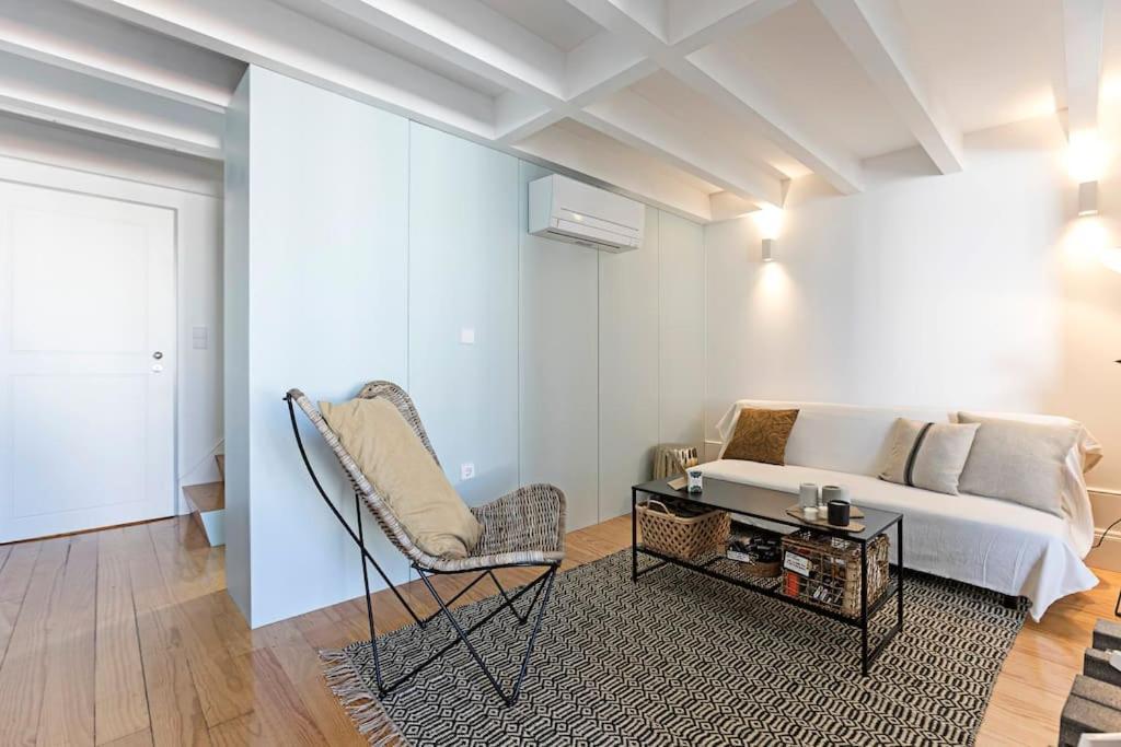Appartement O Aleph, Irresistible Duplex Apt. W/ac And Balcony Porto