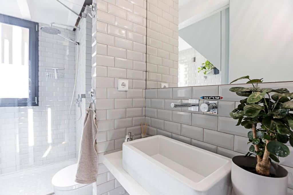 O Aleph, Irresistible Duplex Apt. W/ac And Balcony