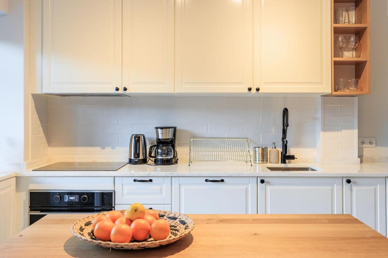 Enjoy Bonfim 2br Renovated By Lovelystay