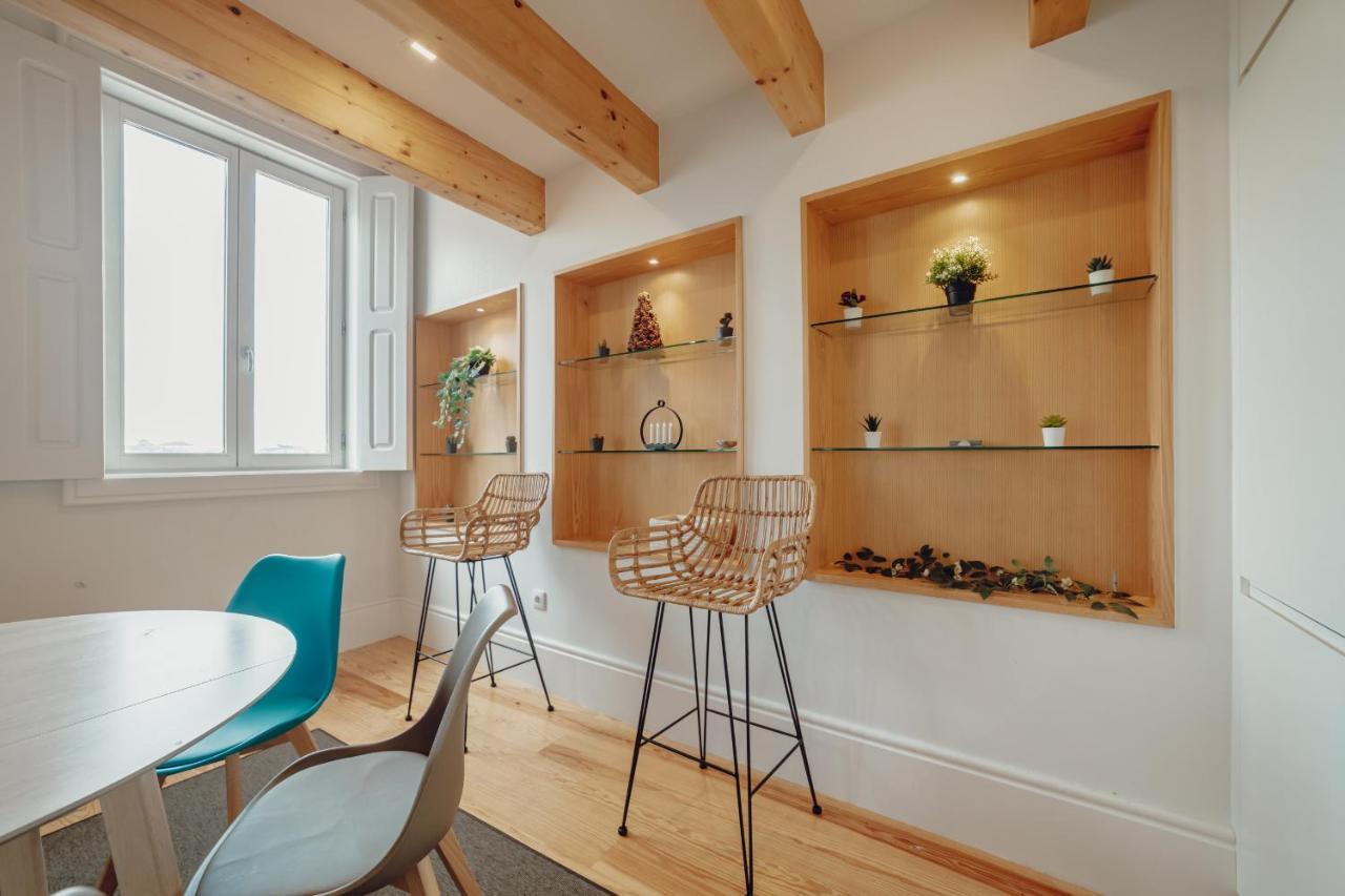 Downtown Clerigos Duplex With River View By Vacationy *