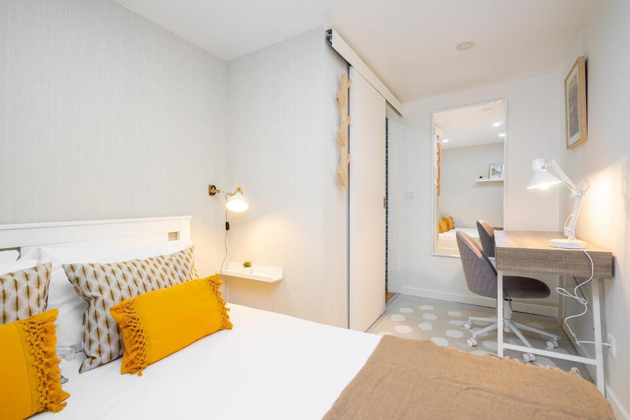 Apartment Whome Center Comfort & Stylishly Furnished Porto