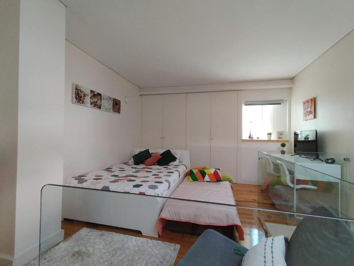 Duke Street Apartment *