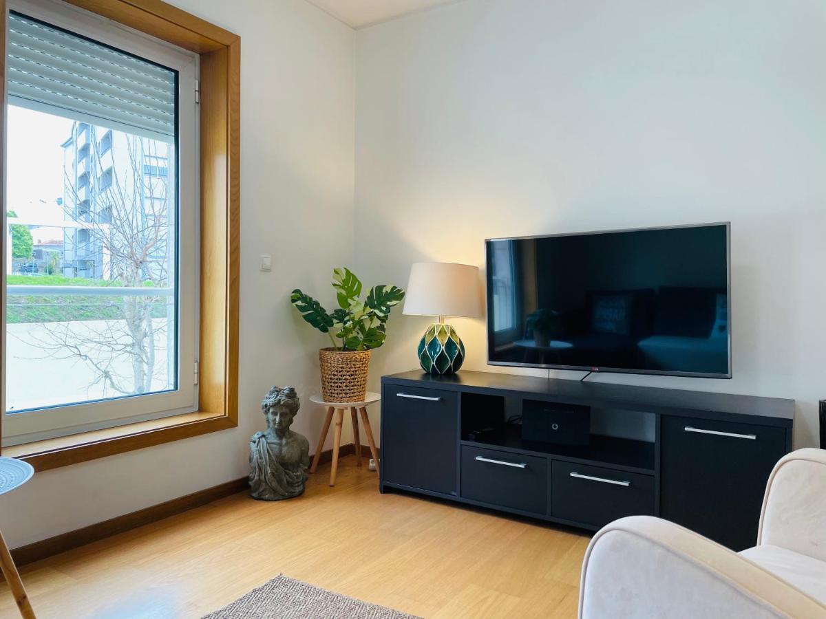 Prelada Flat With Free Parking - By Guest * Porto