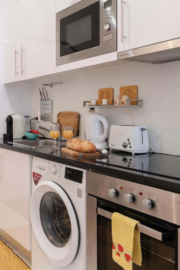 0 Ac Metro Nearby Porto