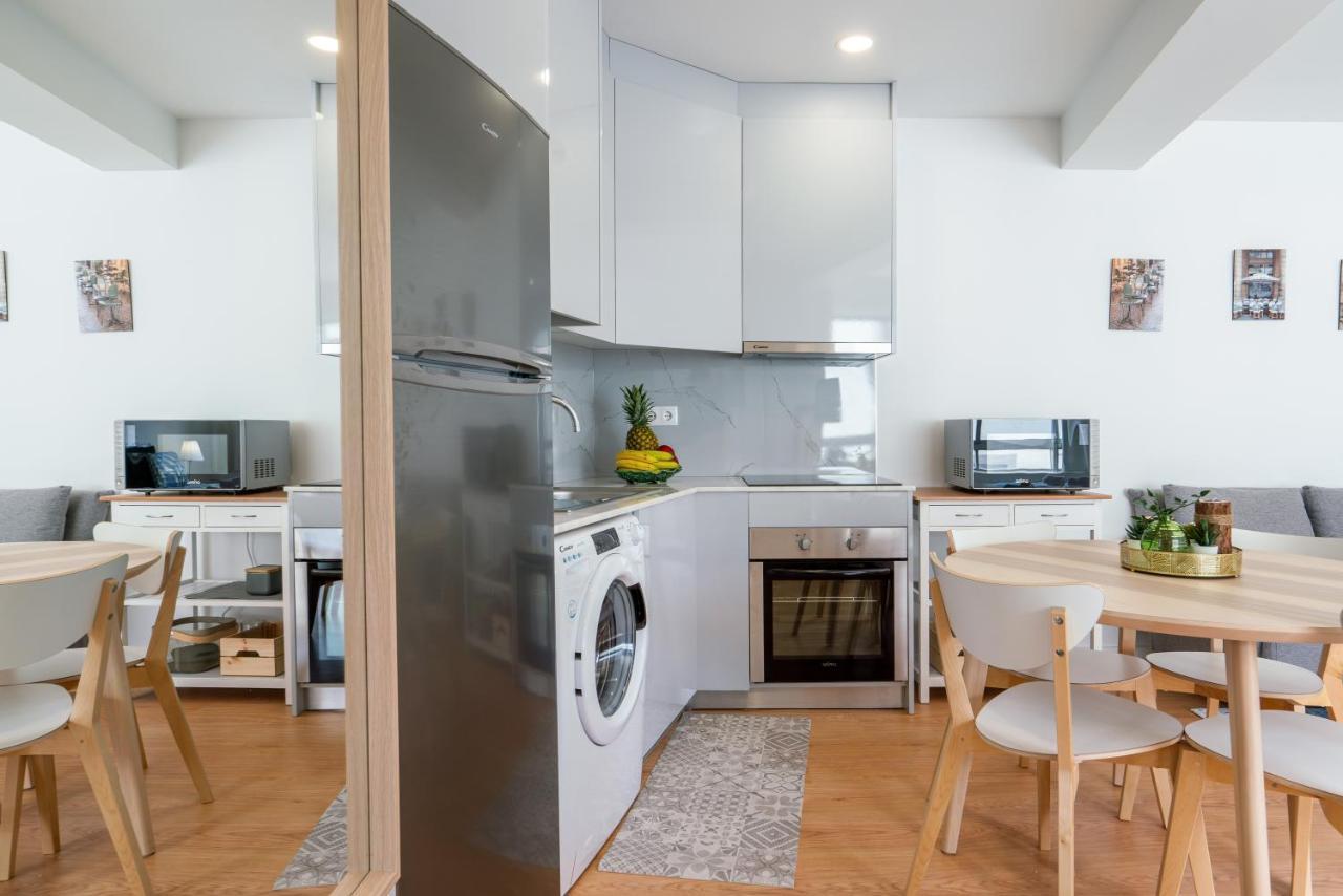 Host Wise - Comfy Sunny Flat - Prime Location Apartment
