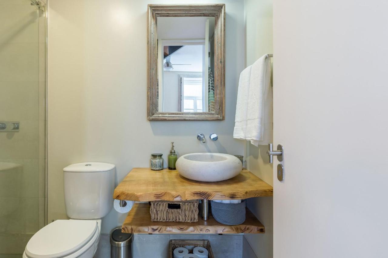 Elegant 2br Duplex In Center By Lovelystay *