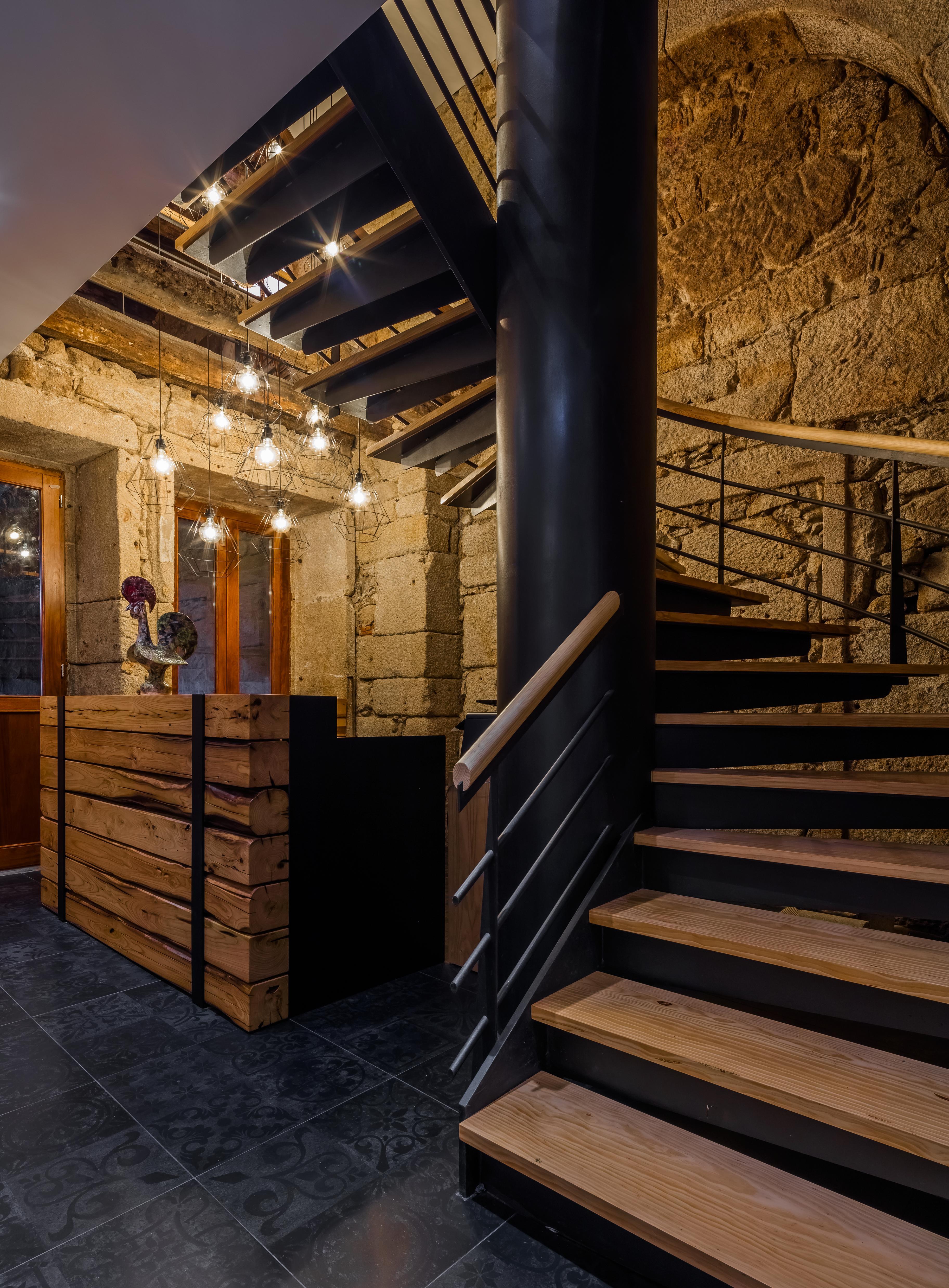 River Aparthotel 4*